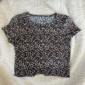 adorable leopard print top! ✮⋆˙